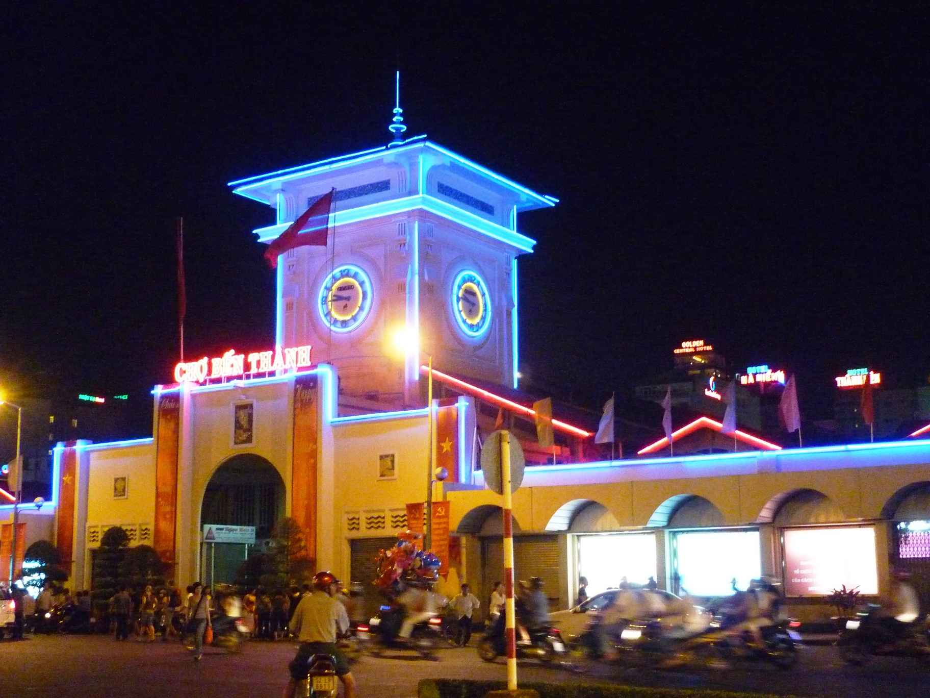 Ben Thanh Market 1