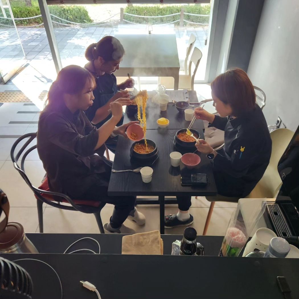 아즈위테이블9 이미지
