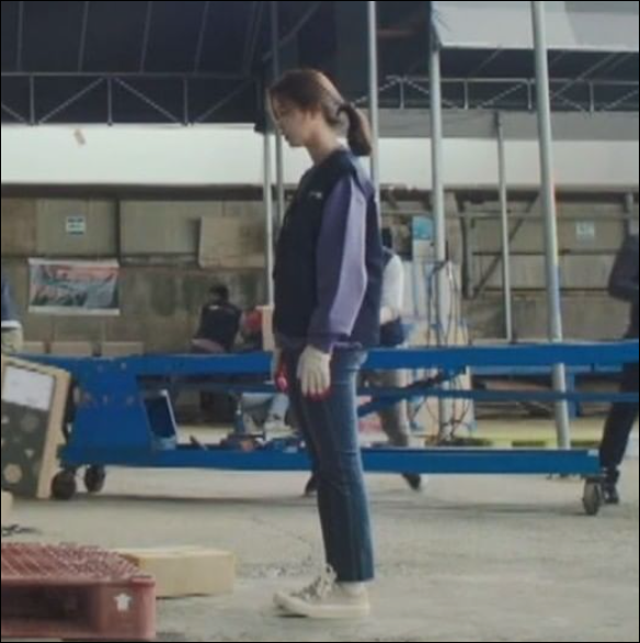  [TV속패션] JTBC 드라마 허쉬 경수진 맨투맨 티셔츠 패션 정보 #허쉬 경수진 키크(KEEK) 스웻셔츠 패션 정보