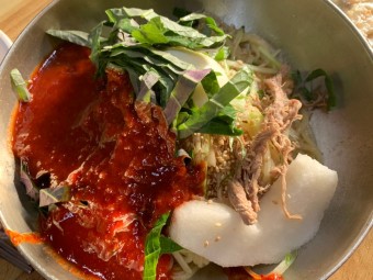 닭수육 밀면 온면