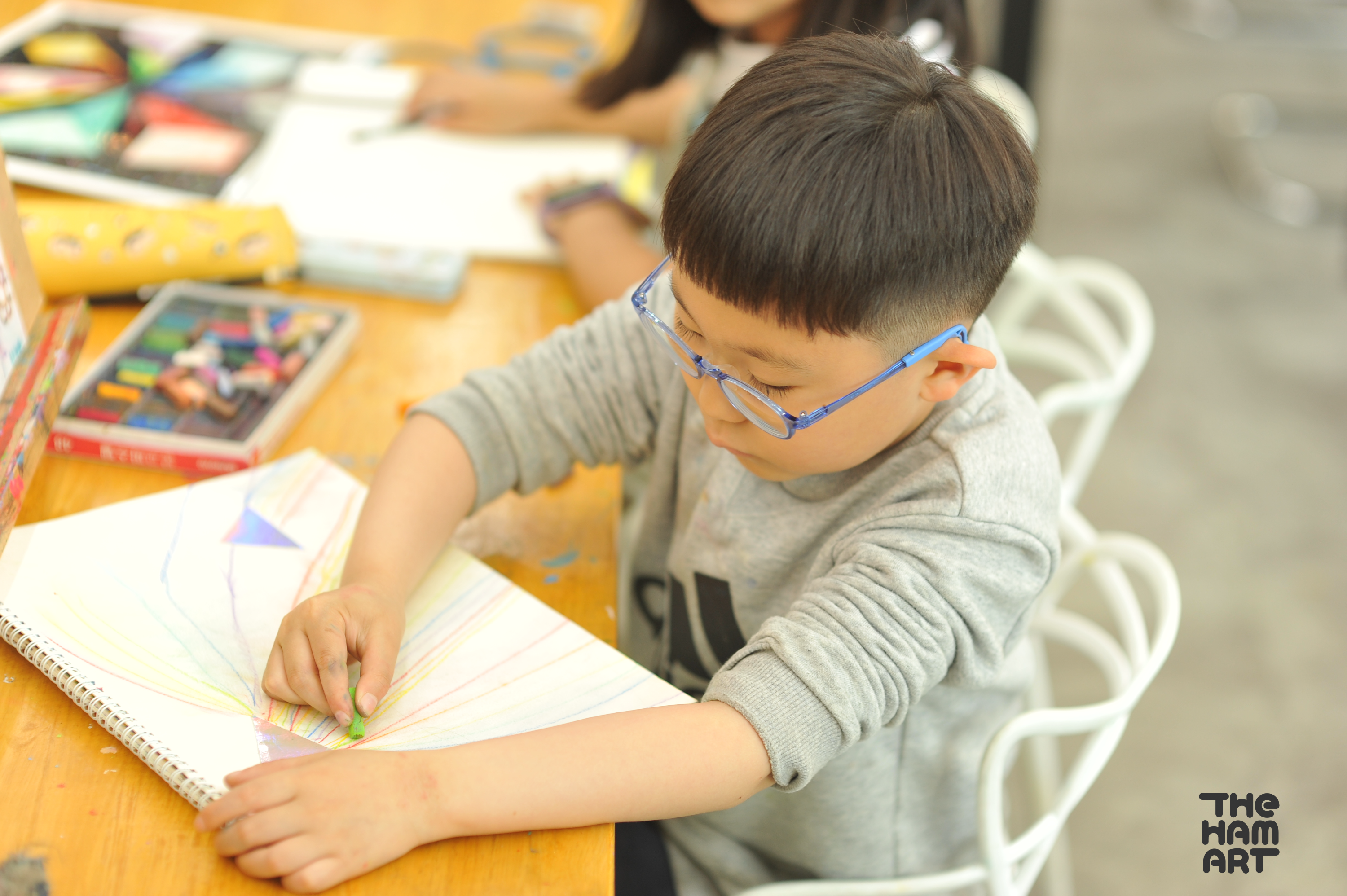  유아미술학원 아이 그림 실력 비교하지 말기
