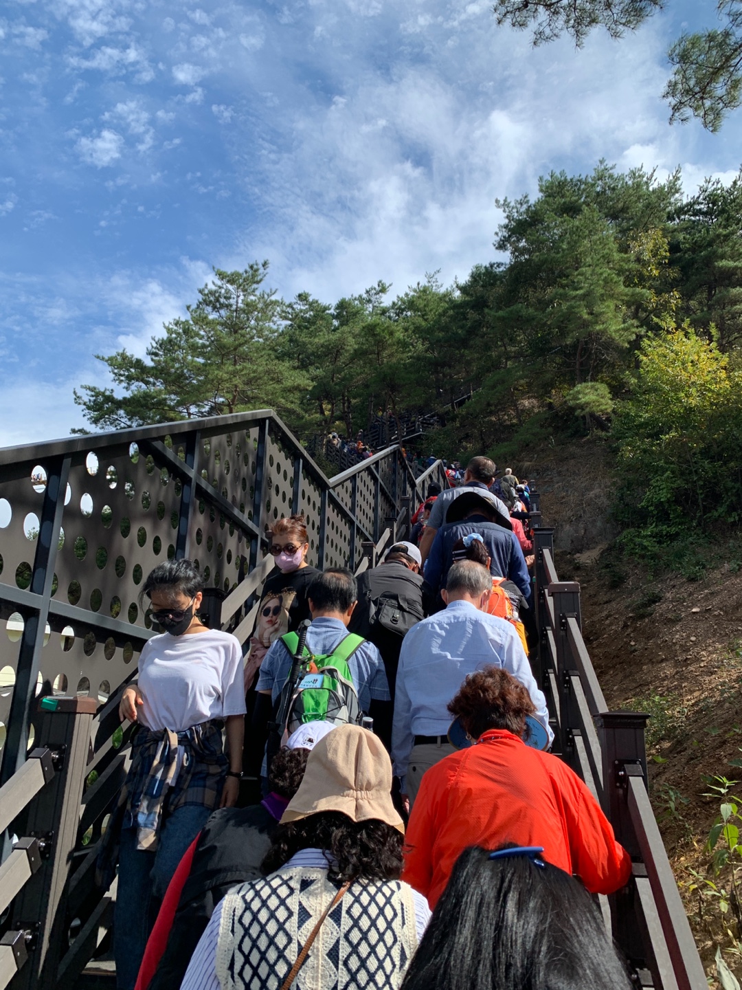 출렁다리 입구