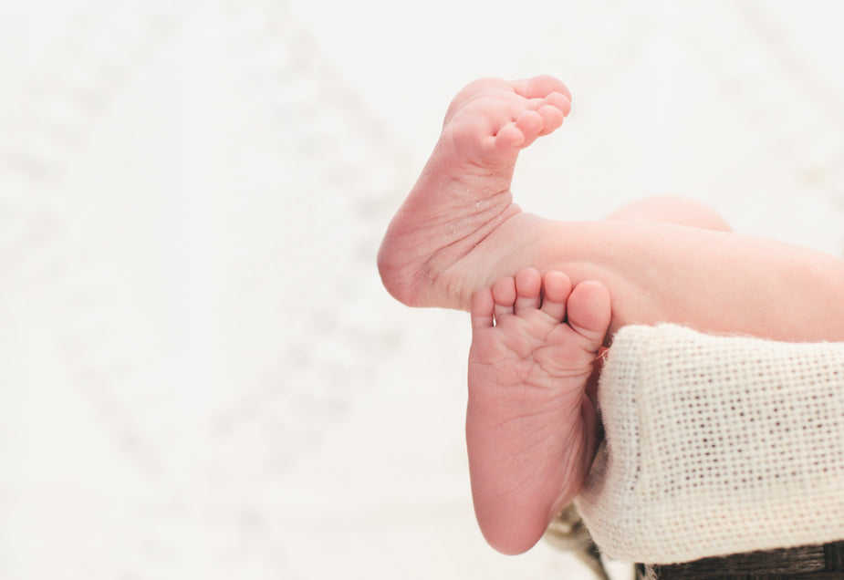 new born baby feet