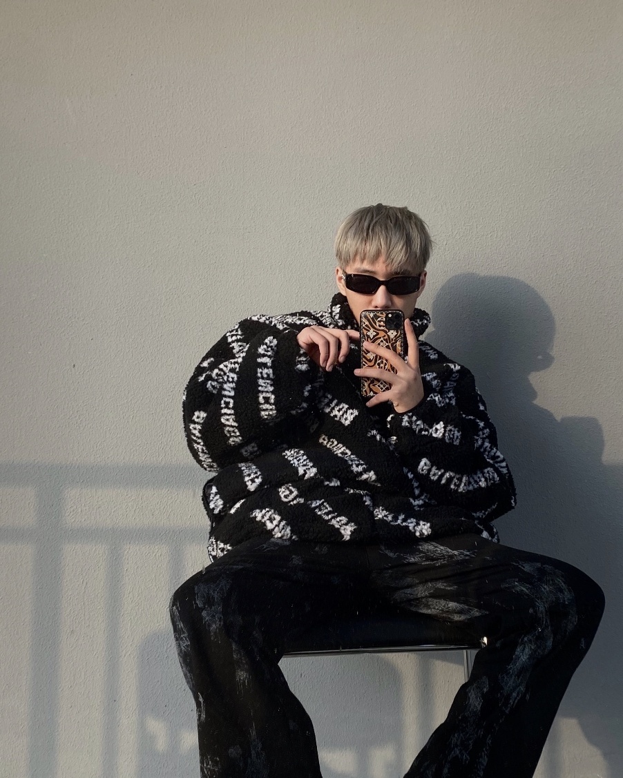  [BALENCIAGA] 발렌시아가 플러피 집업 자켓 596185 (3 COLOR)