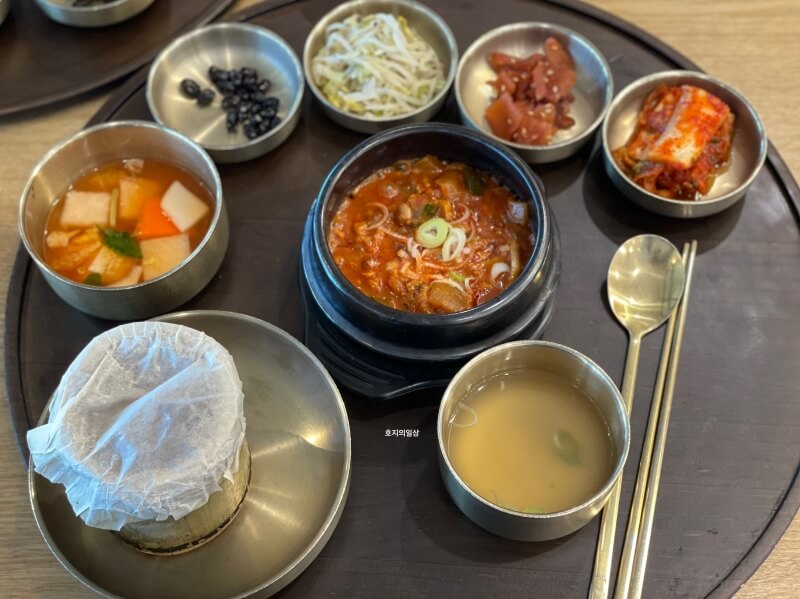 의왕 롯데 타임빌라스 한식 맛집 효종갱 - 강된장 반상