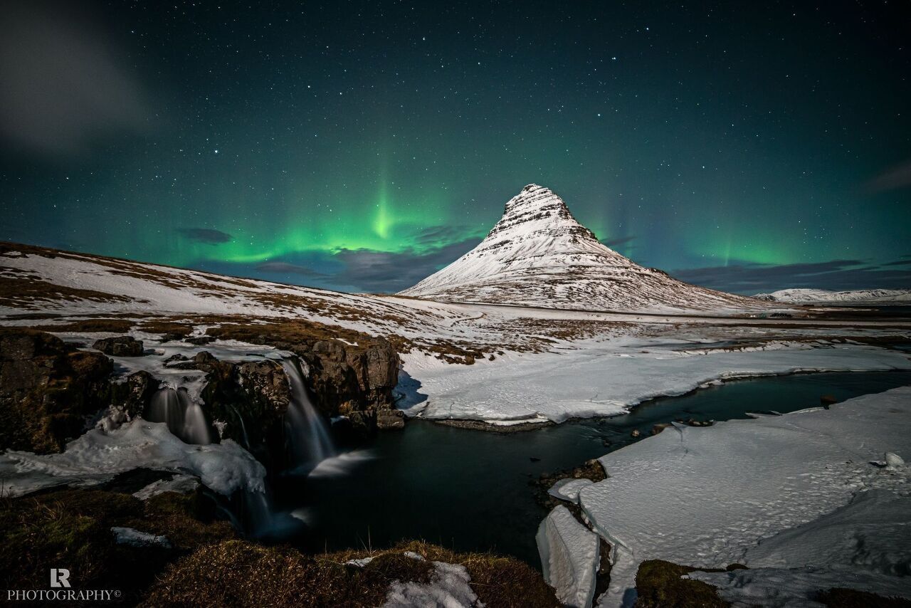 아이슬란드 키르큐펠(Kirkjufell) 오로라 사진