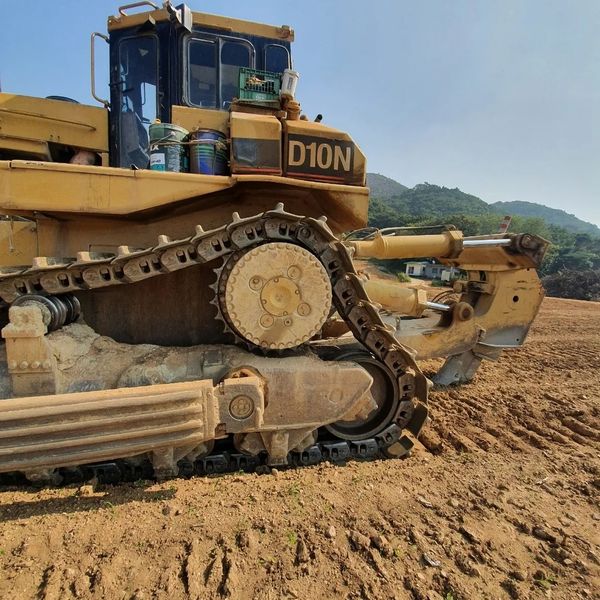  캐타필라 D10N 1991년식 1억원 판매합니다.
