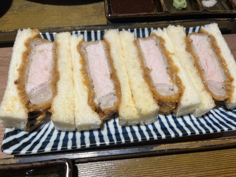 크레이지카츠 이미지