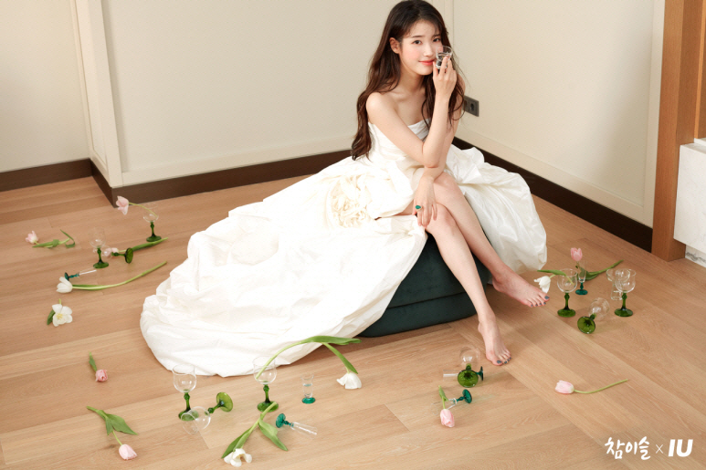 아이유 참이슬 광고 화보 사진 모음 _4
