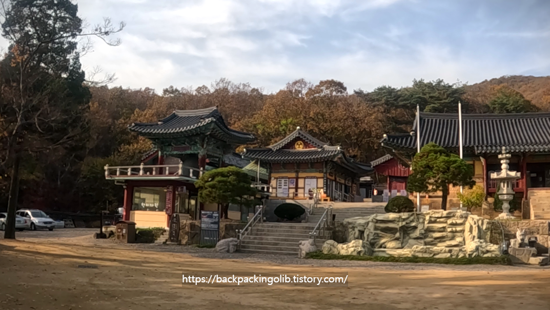 흥국사 주차장 화장실