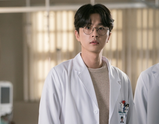 신동욱 배우 나이 프로필 키 화보 인스타 드라마 영화 과거 리즈 안경 결혼