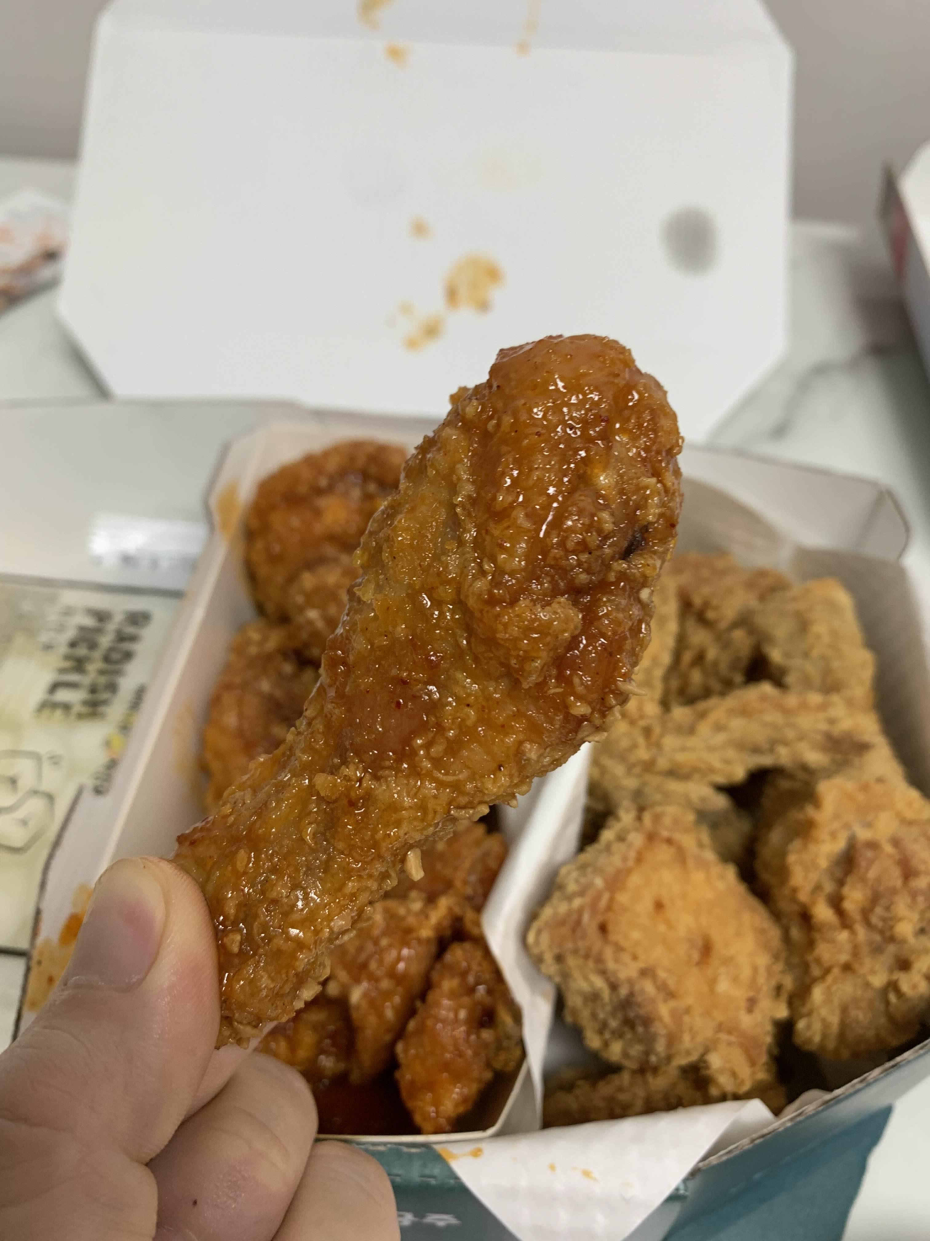 치킨+치킨+치킨 메뉴