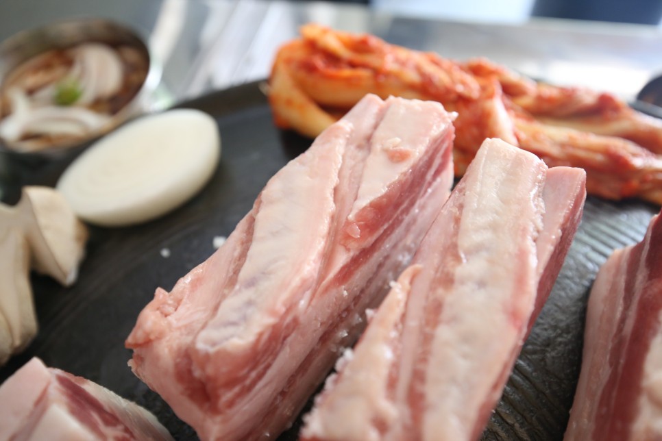 이게 육덕이지! 합정 삼겹살 2