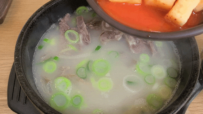 정든한우-소머리국밥-깍두기-국물-간-조절