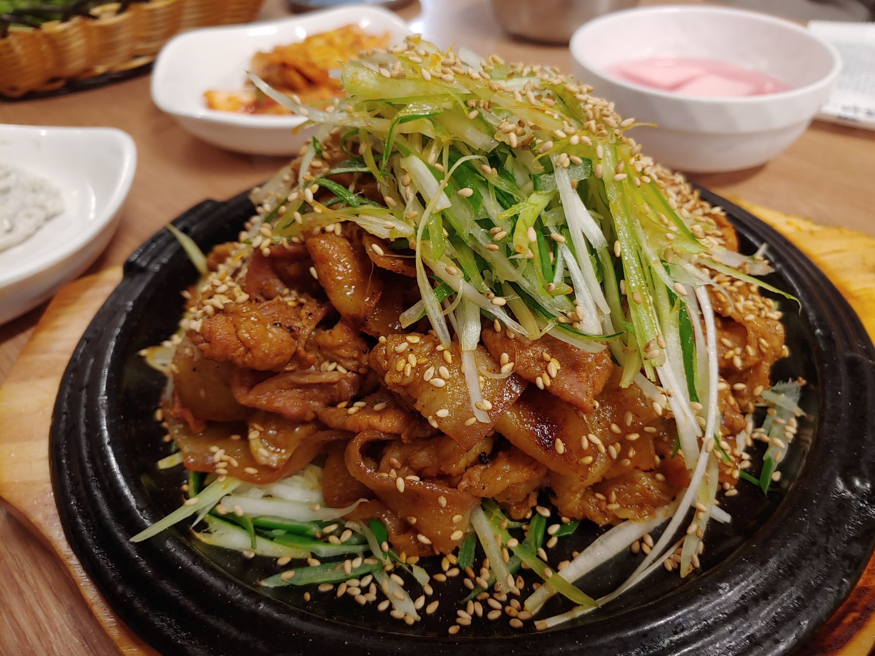  대야미 맛집 | 고소한 콩탕과 깔끔하게 매운 고추장불고기의 만남, 수리산두꺼비