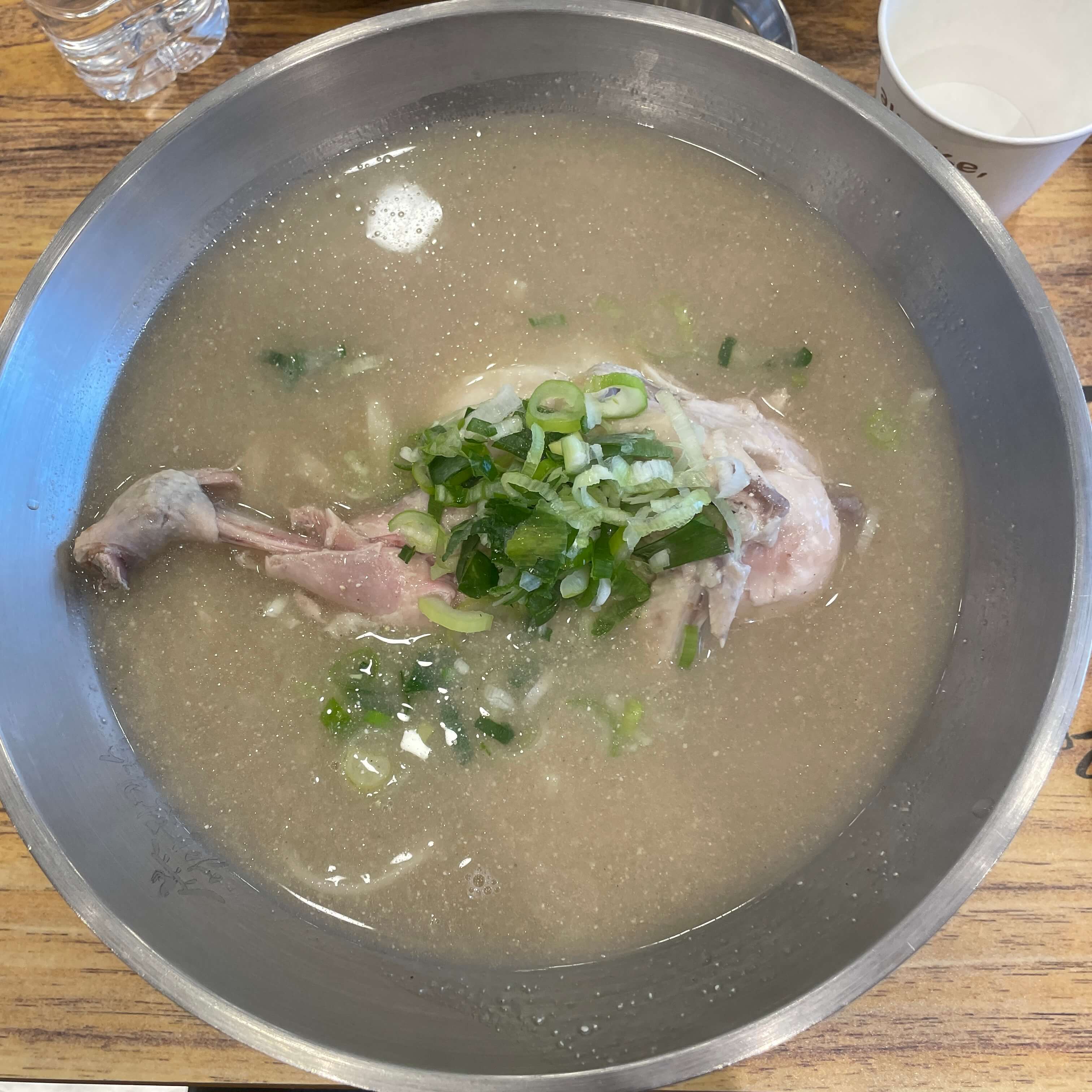 닭칼국수