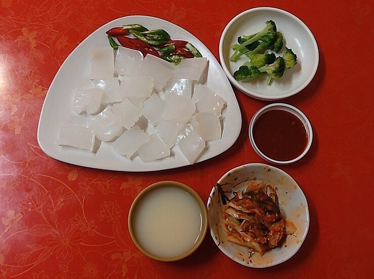  죽도시장 쉼터, 포항 숙이네분식