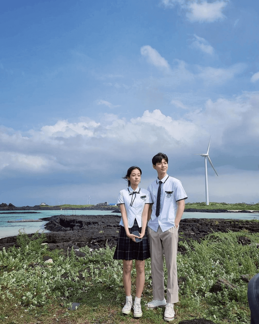 우리들의 블루스 고딩으로 열연한 노윤서, 배윤성 두 주인공이 찍은 사진