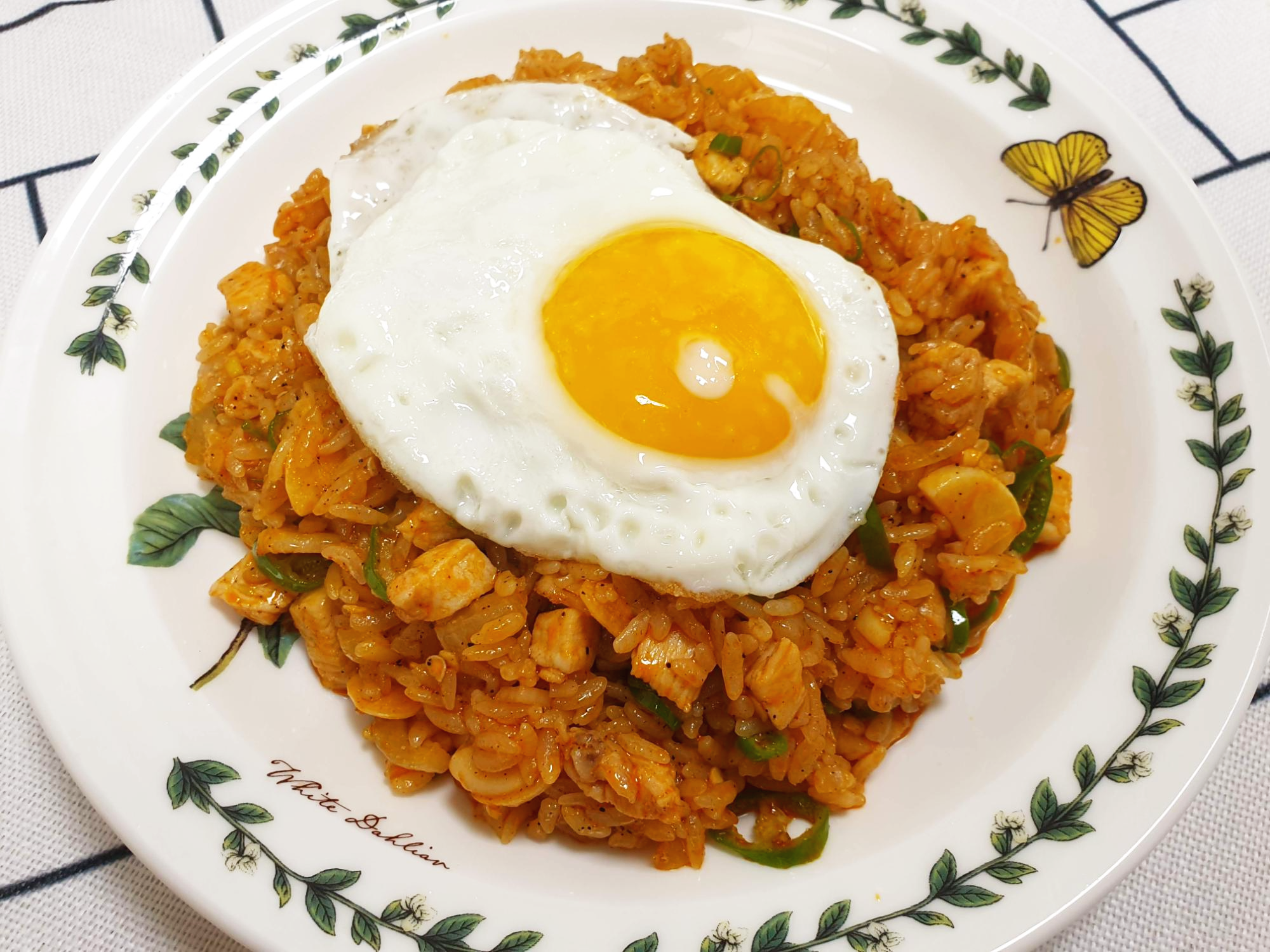  닭가슴살 볶음밥 불닭소스로 맛있게 만들기 초간단 요리