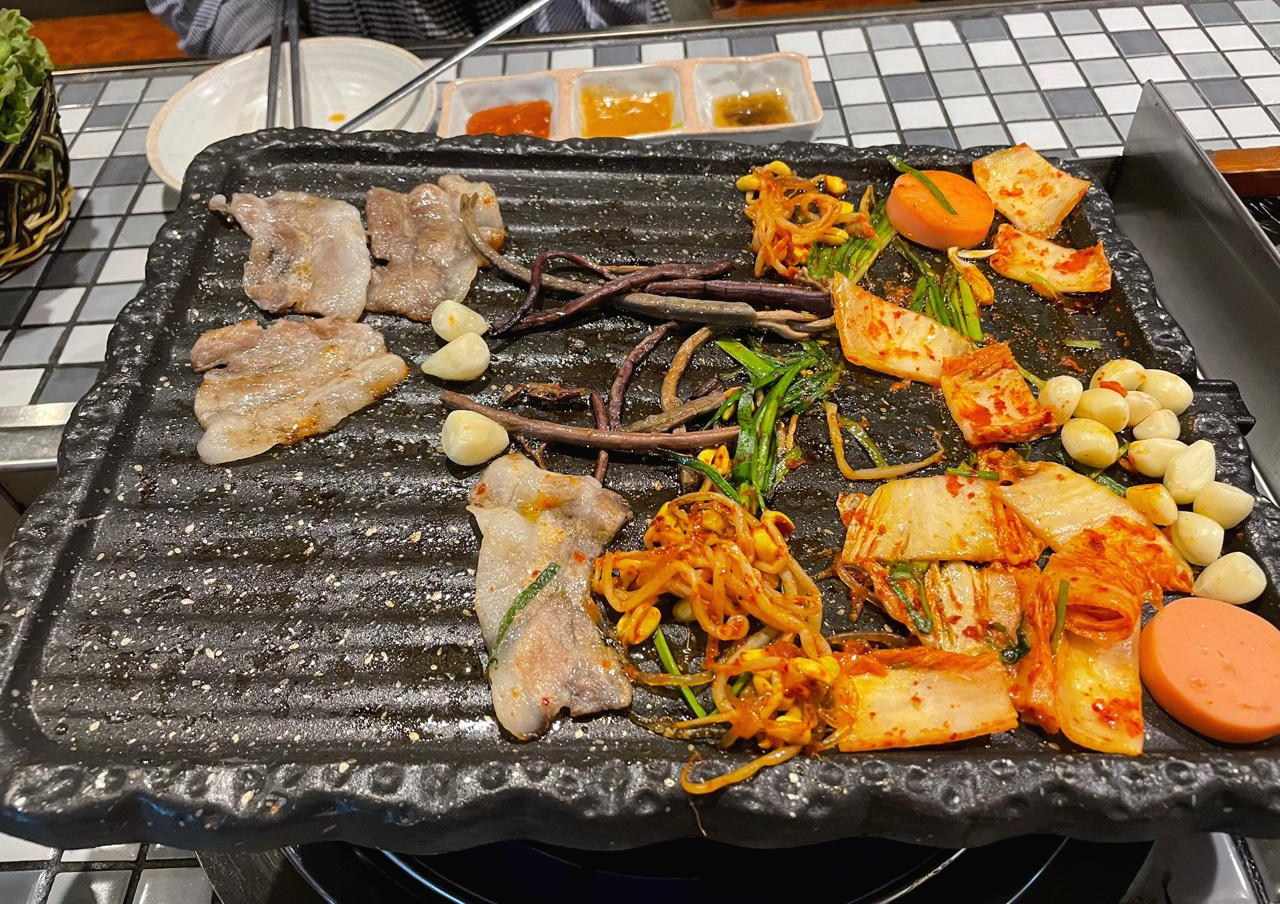  <연남동>꿀돼지집, 냉동 삼겹살 맛집