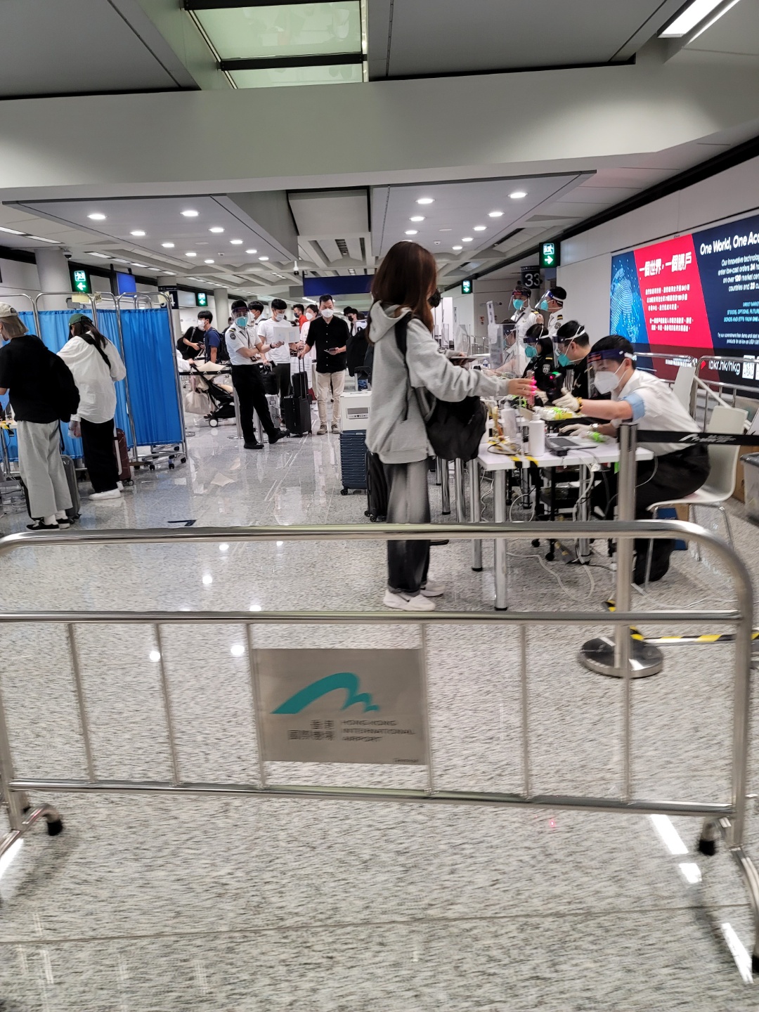 홍콩 공항 입국