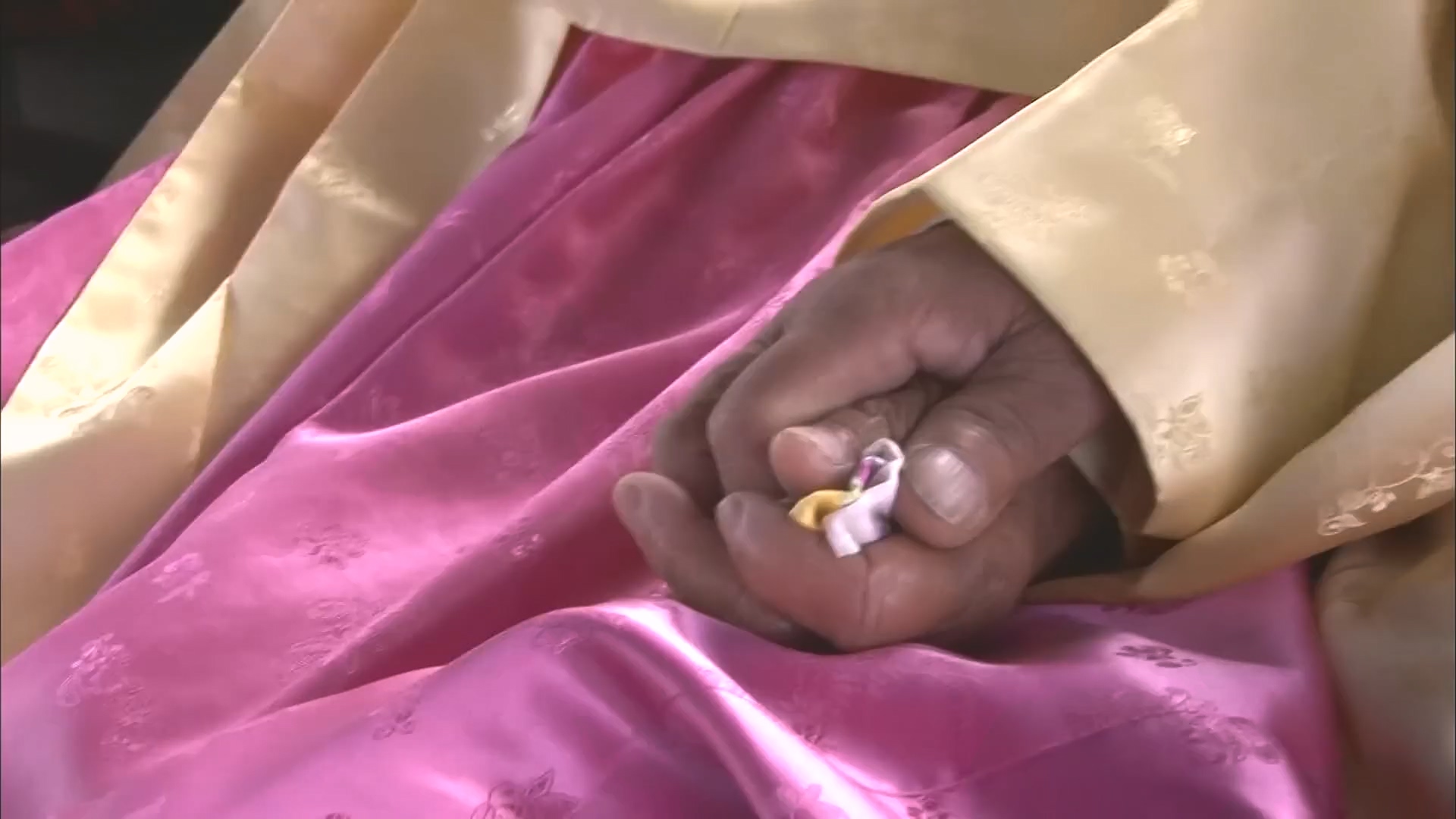 [인간극장 다시보기] 다시 태어나도 서로밖에 없다 하시는 백발의 황혼 부부, 따뜻하고 싱그러운 신혼일기 제2막이 시작된다 KBS 방송.mp4_20240415_133442.825.jpg