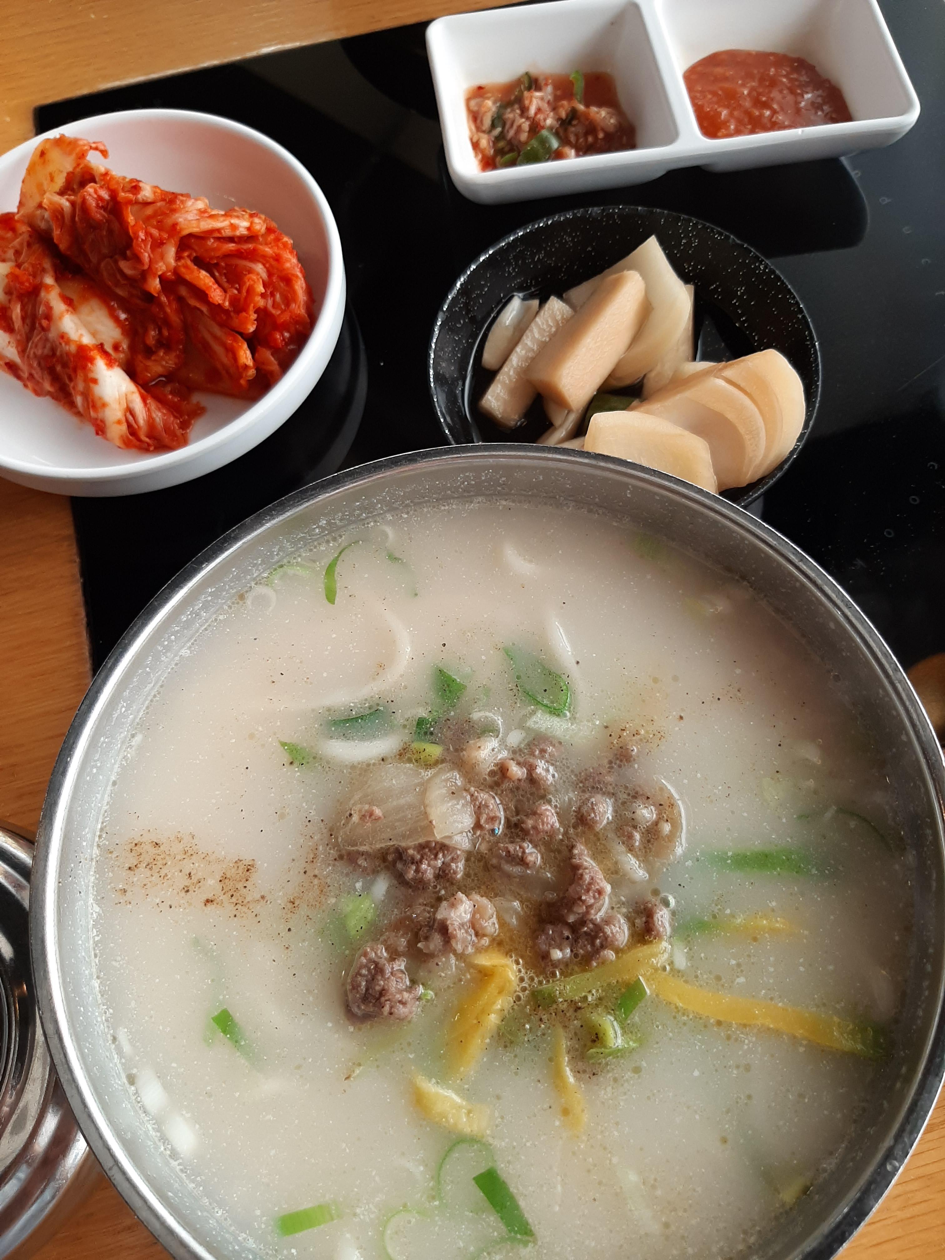 명동칼국수 이미지