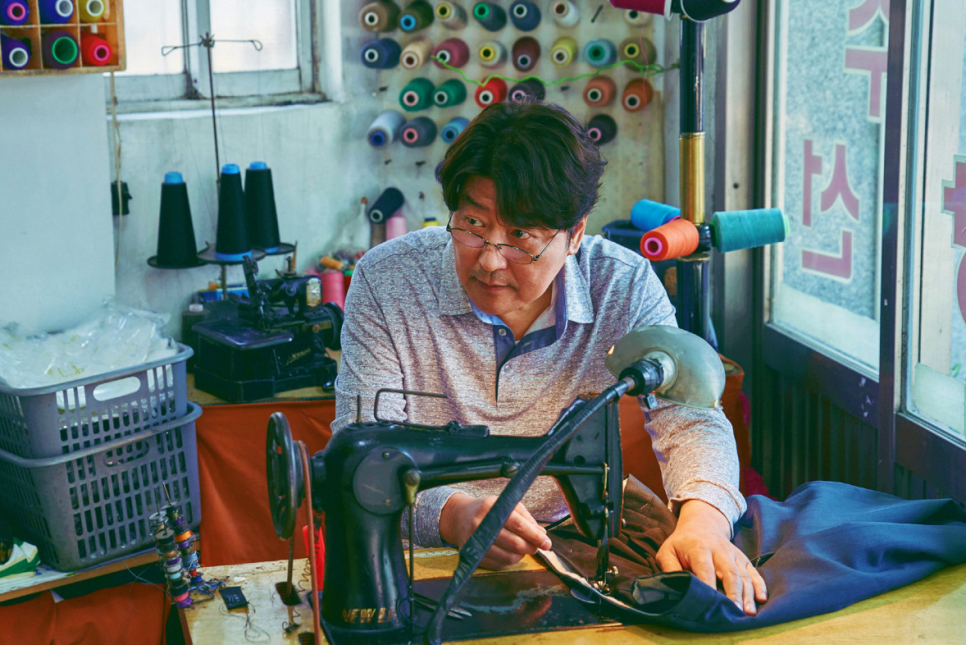 영화 브로커에서 아이유의 엄마가 됐다. (정보, 출연진, 제작사, 개봉) 영화 브로커에서 아이유의 엄마가 됐다. (정보, 출연진, 제작사, 개봉)