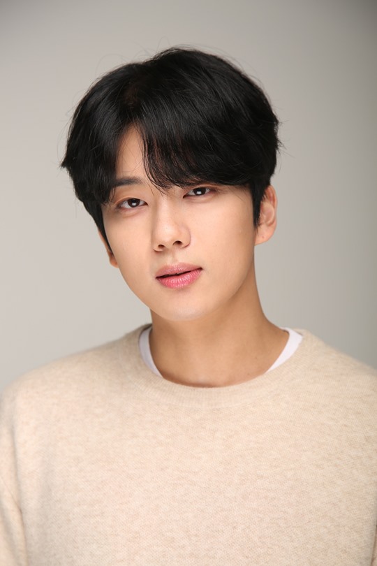  가수이자 배우, 보이그룹 B.A.P 출신 - 유영재｜劉永才｜Yoo Youngjae