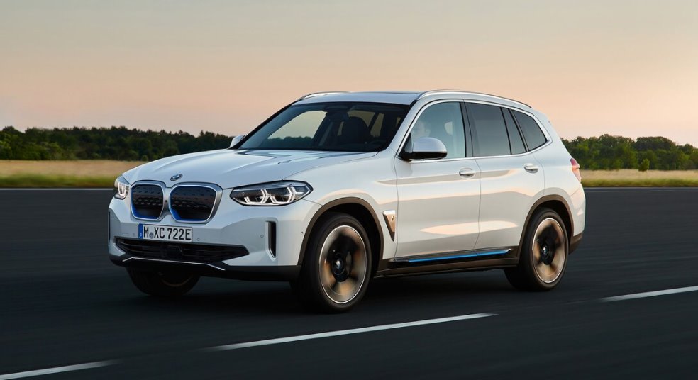 BMW-iX3-정면