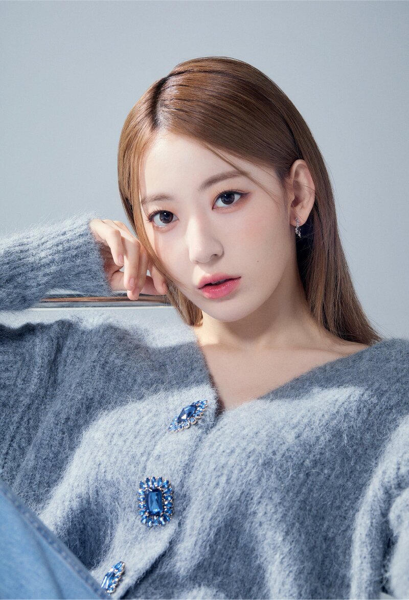  르세라핌 사쿠라 LILY BROWN 화보 사진