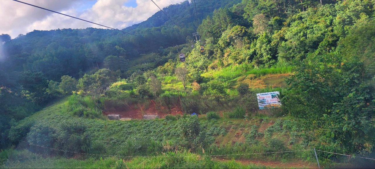 Tuyen Lam Lake Cable Car(투엔람호수케이블카)