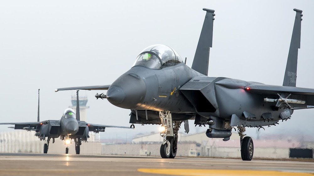 대구 11전투비행단 F-15K 보유대수 가격. 슬램이글 f-4 팬텀 전투기 5비 F-4E 전폭기 청주비행장 공군17전비 f4 phanthom II elephant walks 대구 11전투비행단 F-15K 보유대수 가격. 슬램이글 f-4 팬텀 전투기 5비 F-4E 전폭기 청주비행장 공군17전비 f4 phanthom II elephant walks