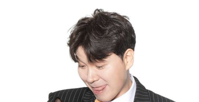 박수홍  기부