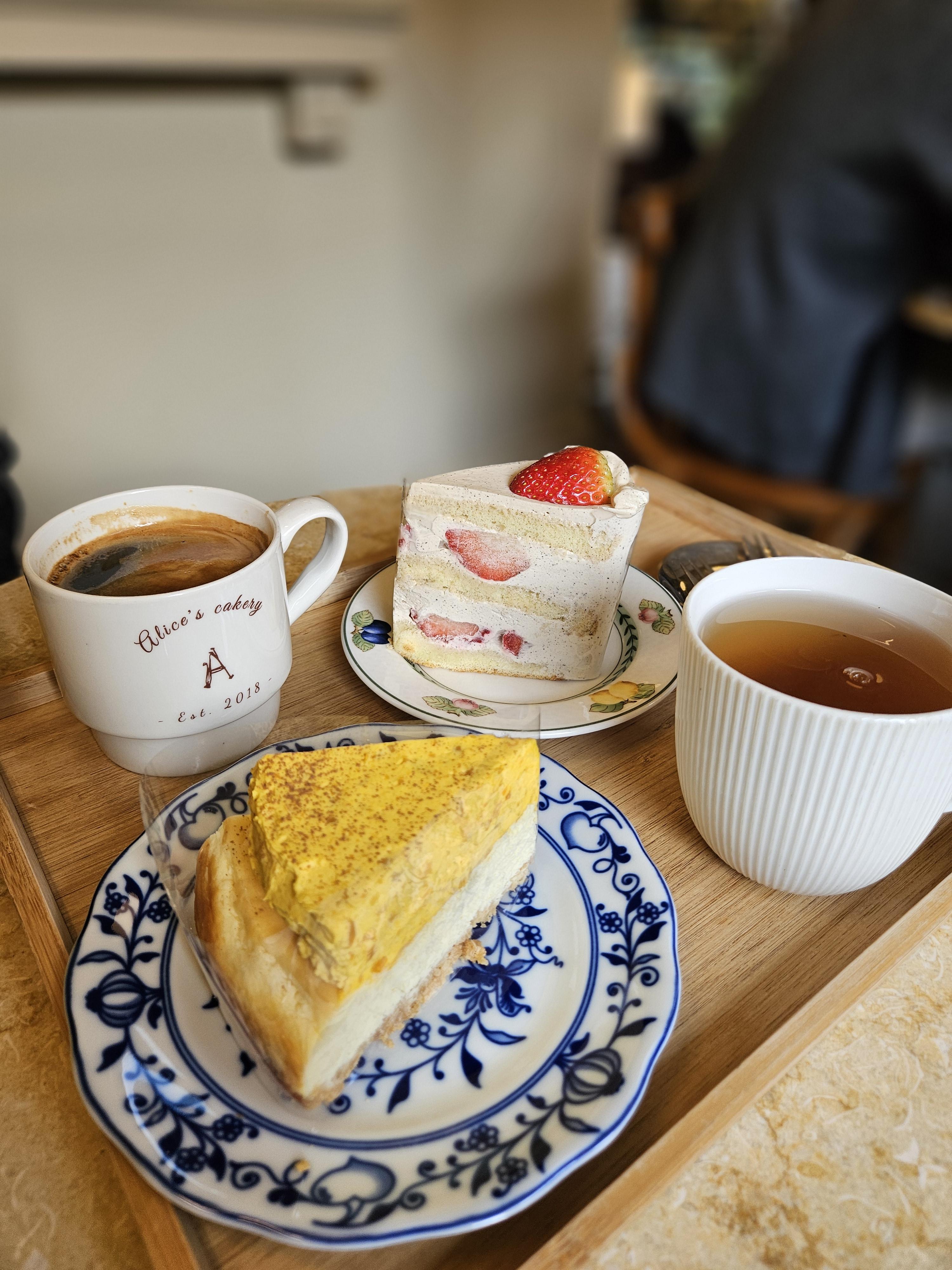  일산 밤리단길 케이크 맛집 디저트 카페 앨리스 케이커리