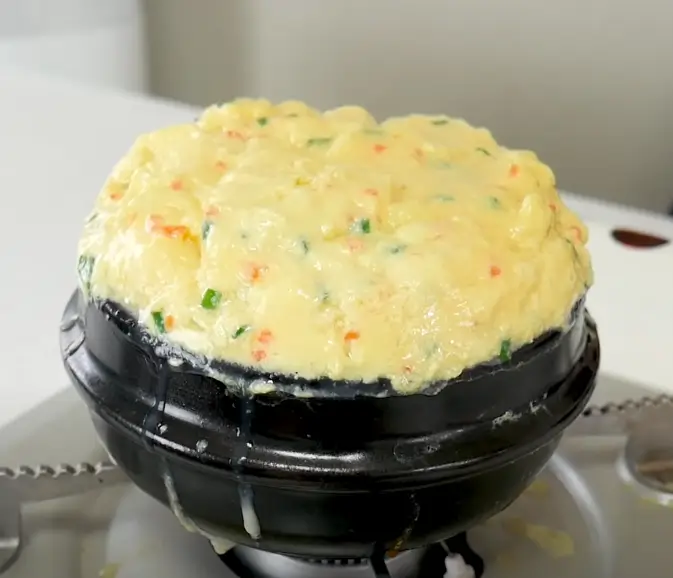 뚝배기 폭탄 화산 계란찜 완성 사진