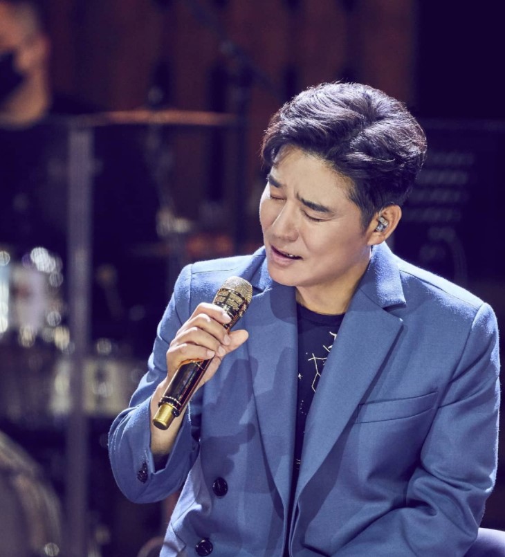  가수 겸 배우  임창정 코로나19 확진 판정