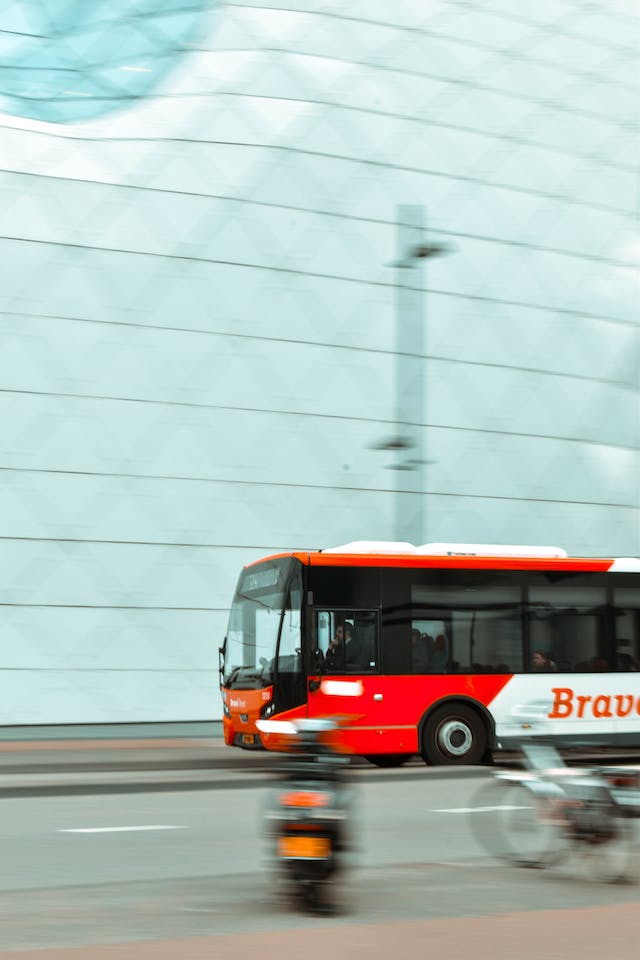 오송역 B1 B2 BRT 비슷한 버스 모습