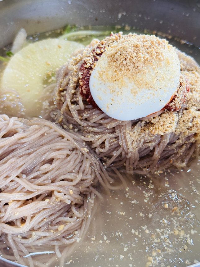 3daeiponarumakguksu (3대이포나루막국수) 3