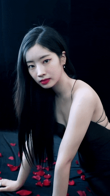  트와이스 다현 역대급 등노출 뽀얀 피부