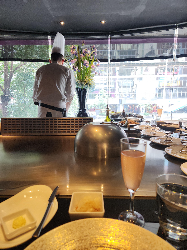 타이베이 샤오롱바오와 대판 야끼: 딘타이펑 vs Goodbeitao, 歐林 vs Mosun Teppanyaki_Mosun Teppanyaki_에피타이저