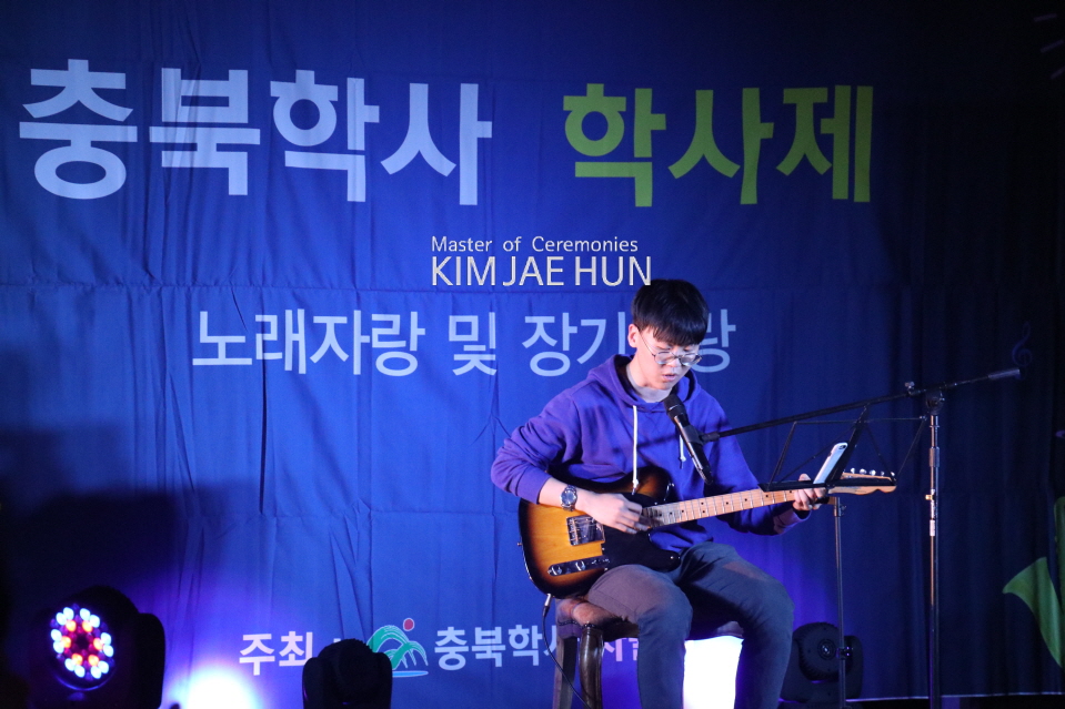  대학생 행사 진행MC 섭외 장기자랑 진행업체-무대조명,축제음향