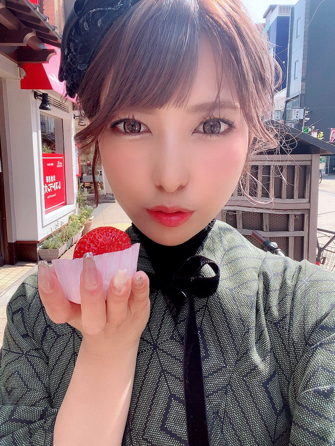 하루사키_료_Harusaki_Ryou_春咲りょう