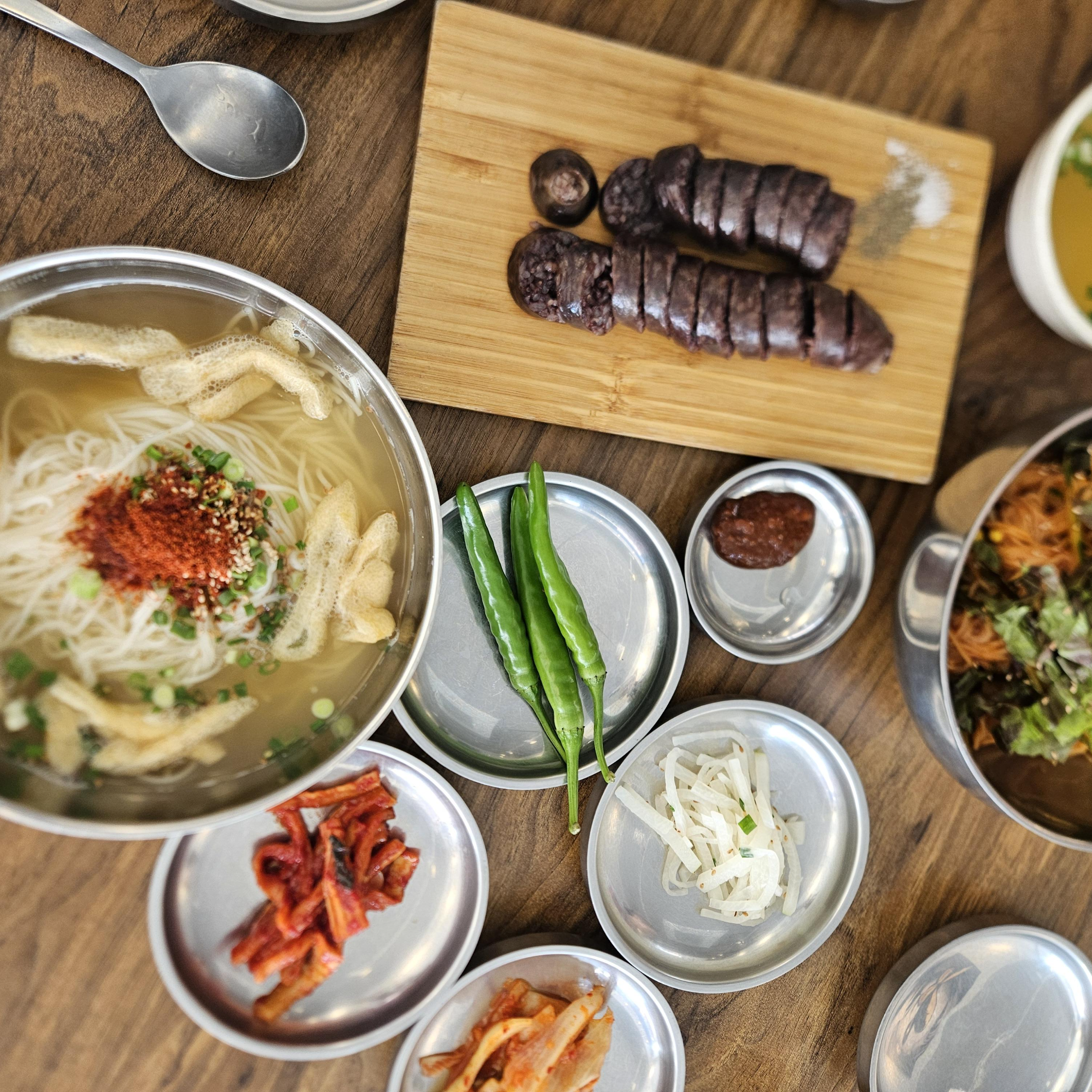 제주 일도이동 맛집 쭈동아리, 멸고국수부터 김밥까지 완벽!