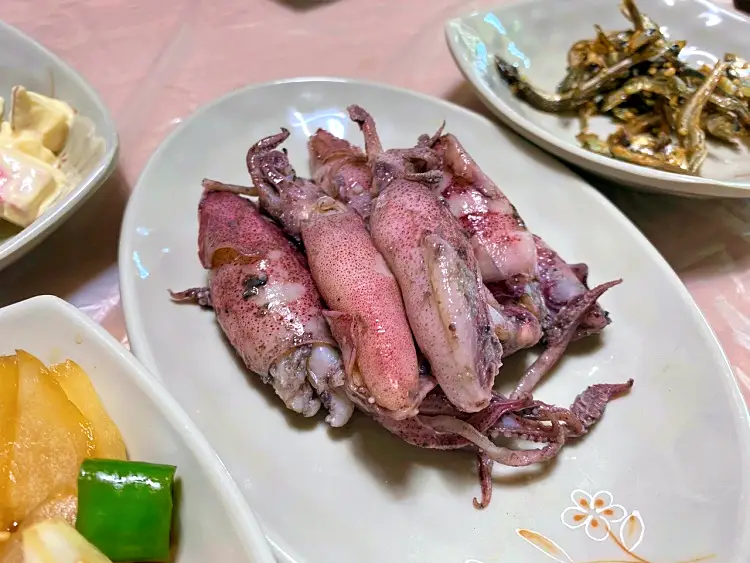먹자 포구 욕지도의 살아있는 맛 고등어회 생선구이 맛있는 횟집 통영 욕지도 맛집 추천