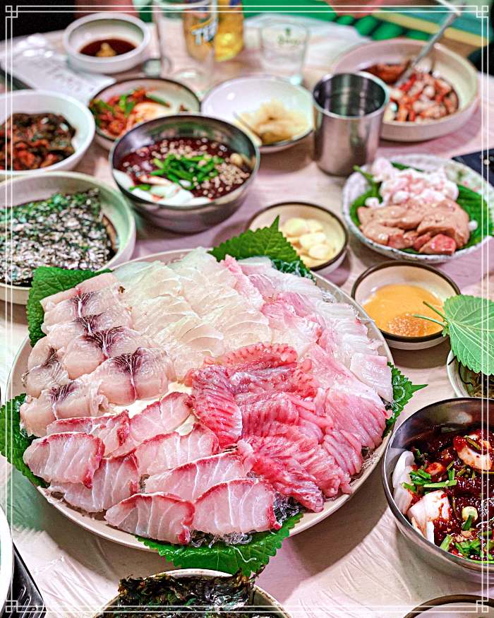 모닝와이드 3부 인천 만석동&#44; 월미도 여름 바다의 보약 농어 맛집