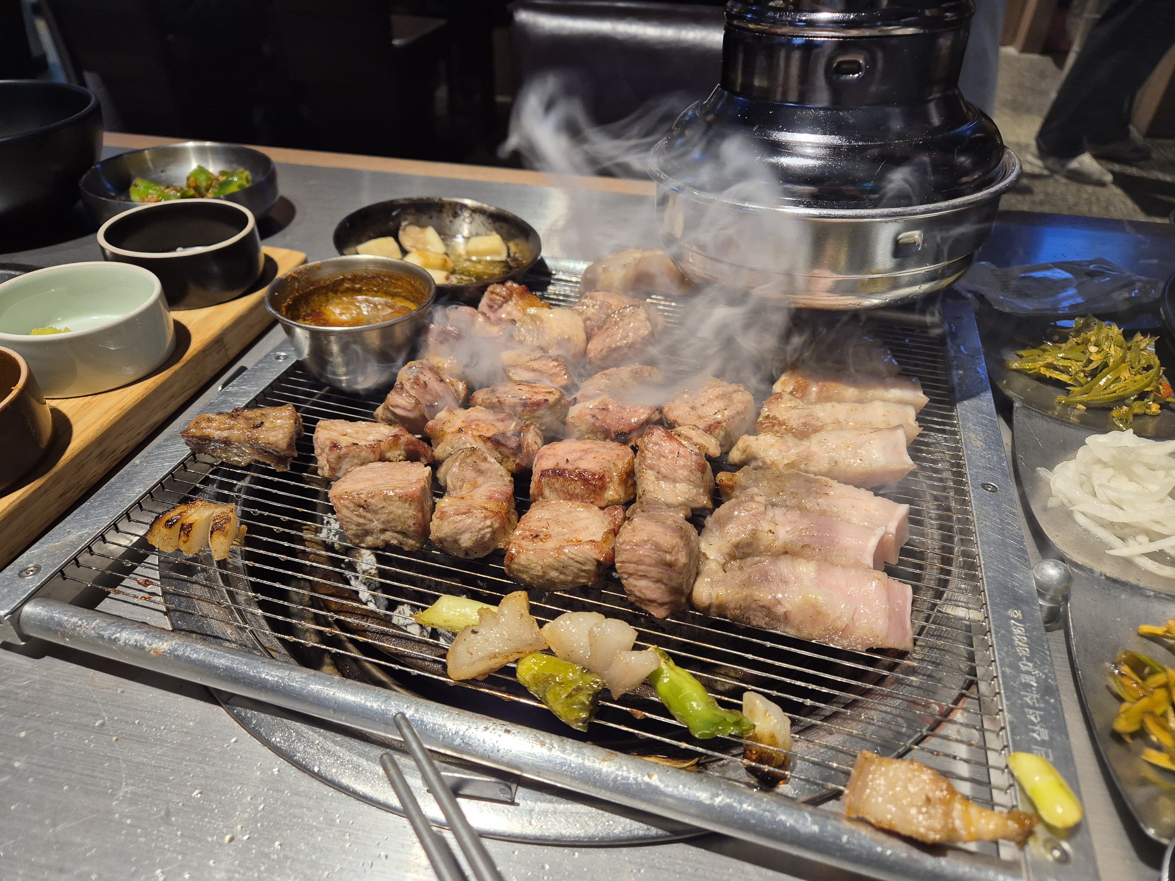 돈멜 서현점 모듬 고기