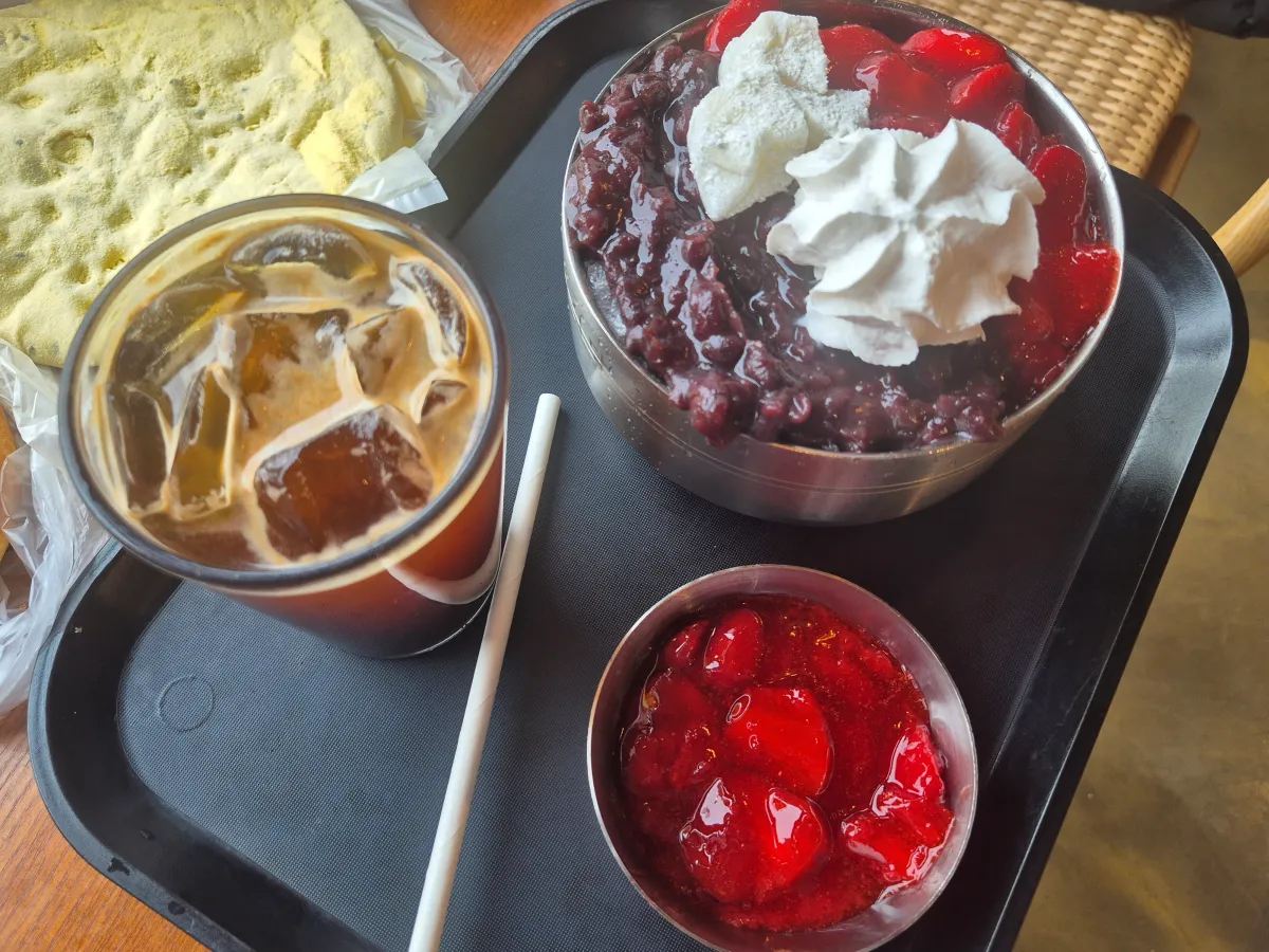 성심당-브런치카페-팥빙수-커피-딸기추가
