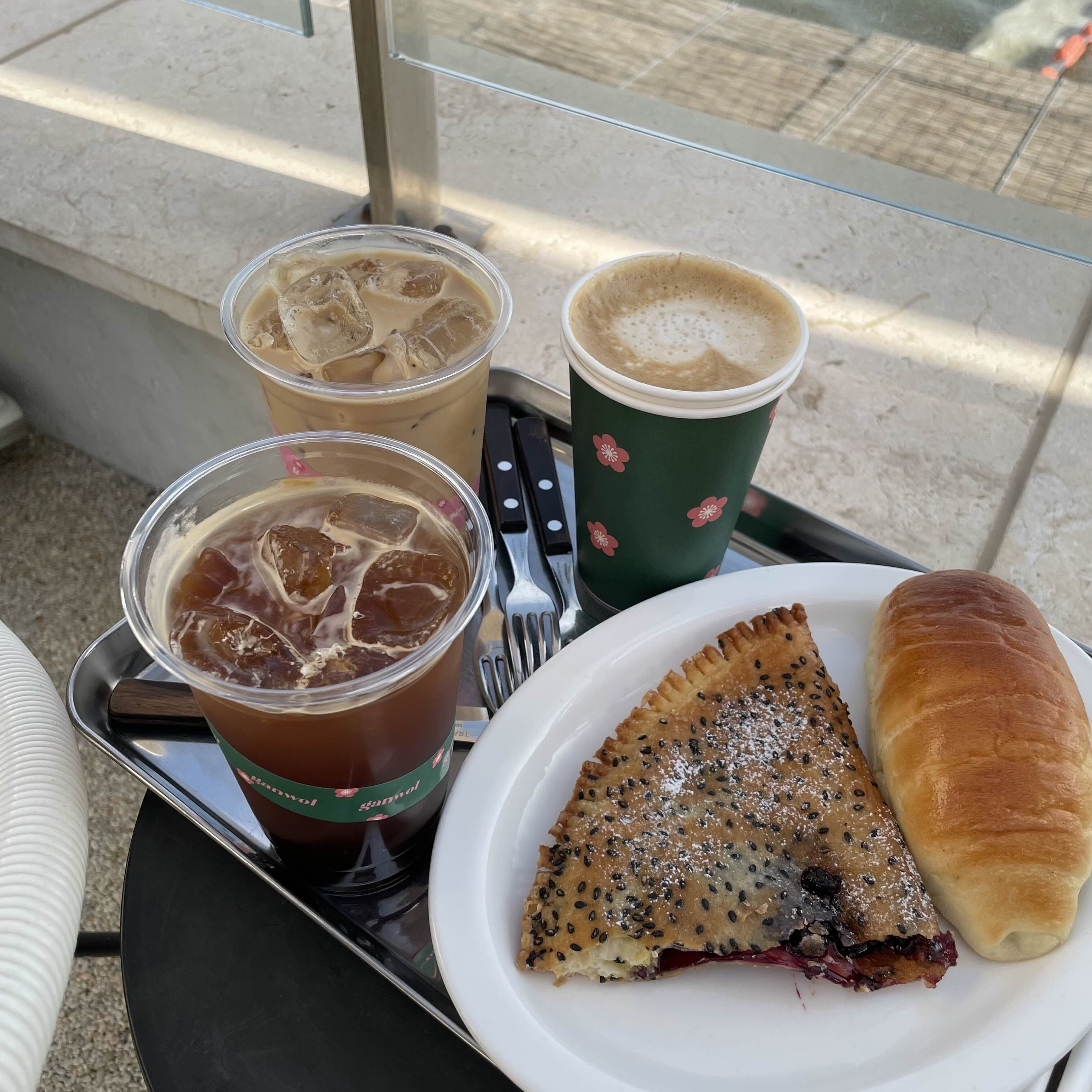  [서산카페] 서산 간월도 일몰이 아름다운 베이커리 카페 간월 (베이커리 맛집, 일몰명소)