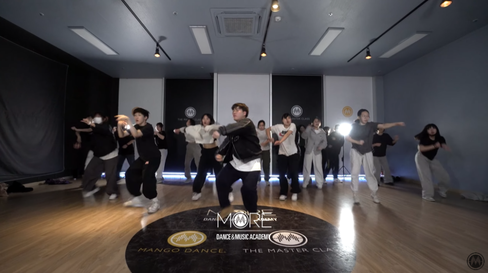 비아이댄스학원 이미지